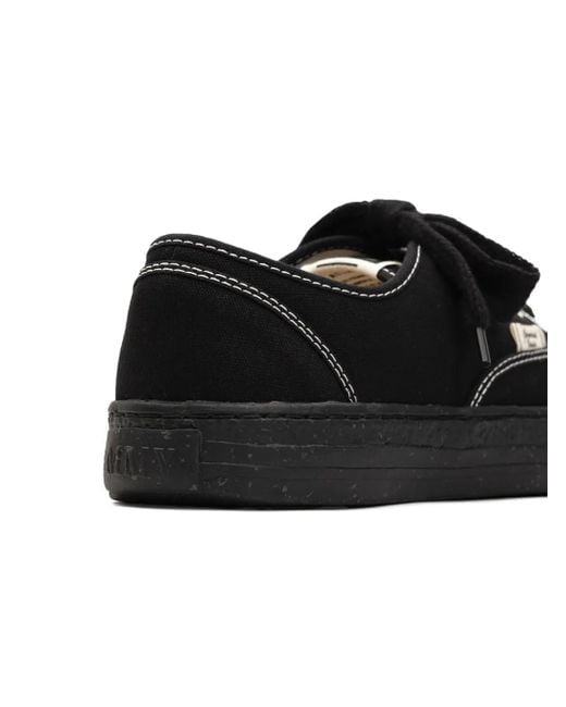 General Scale. Black Baskets Kiefer for men