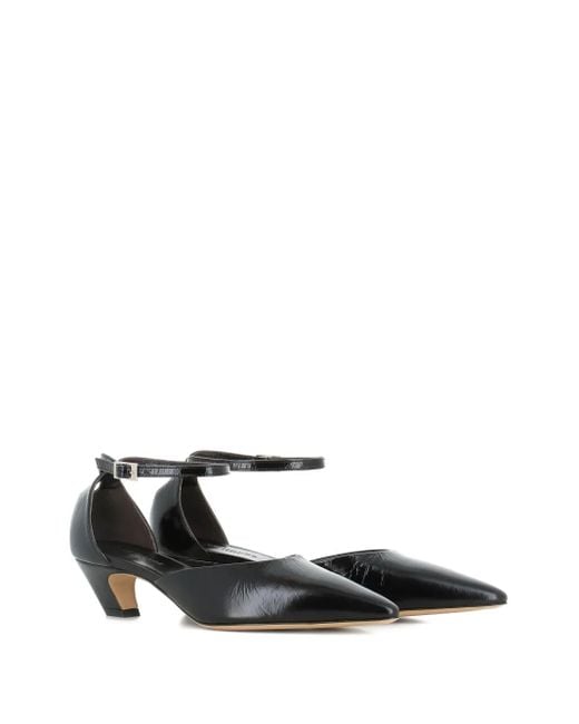 Le Monde Beryl Black Ankle-Strap Pointed-Toe Pumps