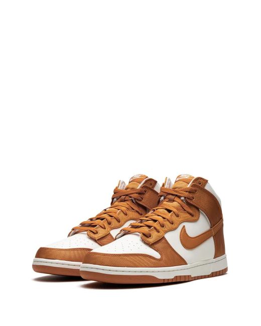 Nike Brown Dunk High "Monarch" Sneakers for men