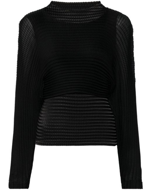 Layered pleated top di Issey Miyake in Black
