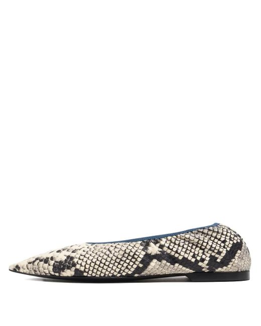 Bimba Y Lola White Pointed-Toe Flat Pumps
