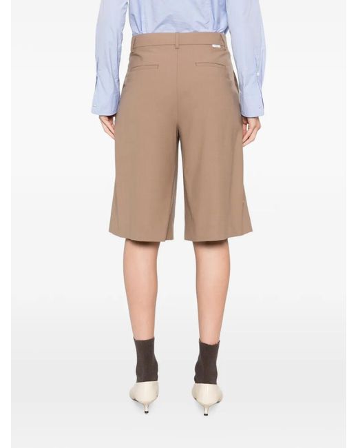 Closed Natural Pleated Knee-Length Shorts