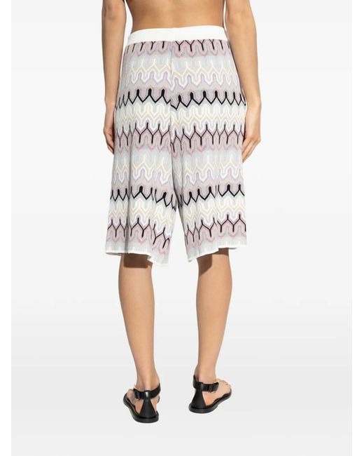 Akep White Geometric-Pattern Bermuda Shorts
