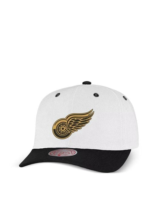 Mitchell & Ness White Detroit Wings 2T Baseball Cap for men