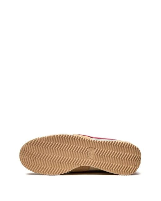 Nike X Union Cortez Low-Top Sneakers in het Pink