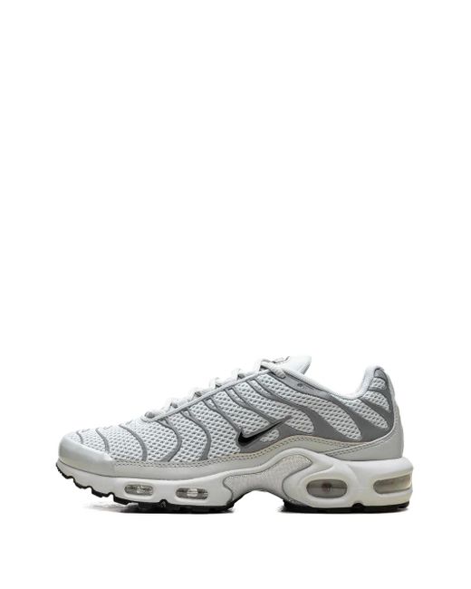 Baskets Air Max Plus 'Light' Nike en coloris Gray