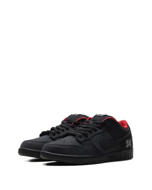 Nike Black Sb Dunk Low "Supreme for men