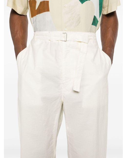 Pantalones ajustados con cinturón Lemaire de hombre de color White