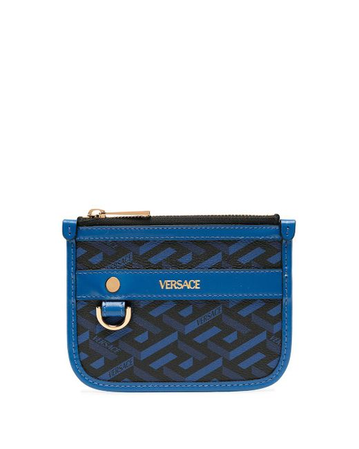 Versace レザー グレカプリント メッセンジャーバッグ カラー: ブルー メンズ | Lyst