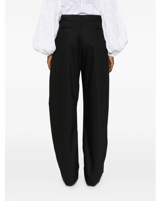 Thelatest Dina Broek in het Black