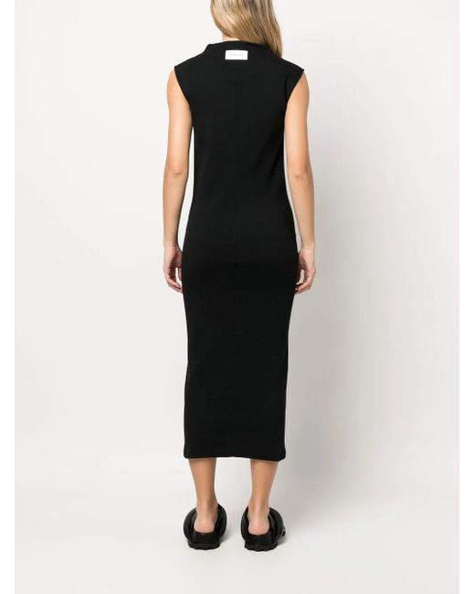 ARMARIUM Black Fitted Sleeveless Midi Dress