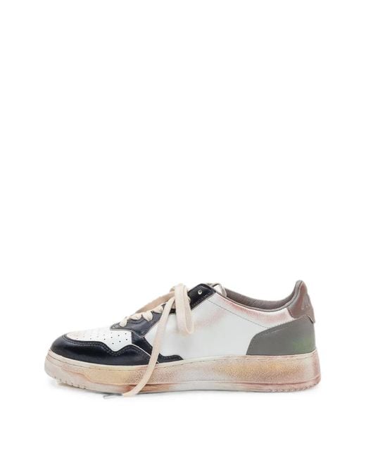 Autry White Medalist Low-Top Sneakers for men