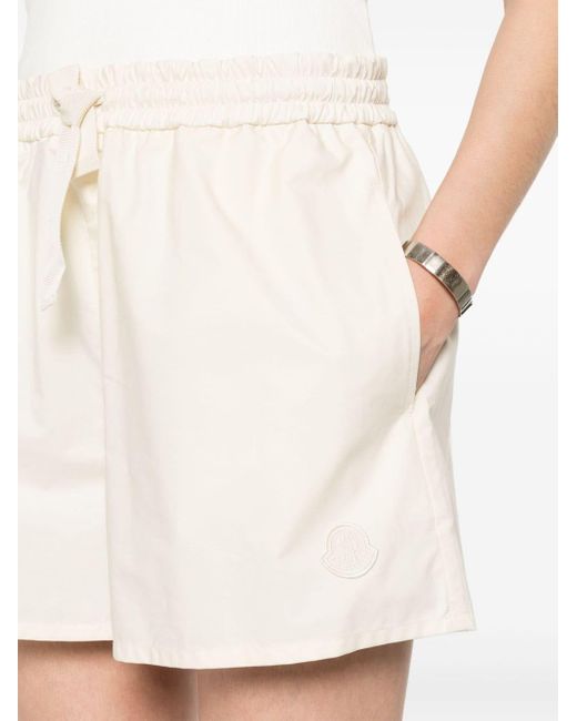 Shorts con applicazione di Moncler in White