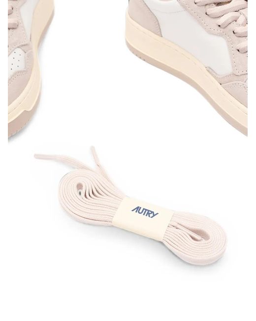 Autry White Medalist Low Sneakers