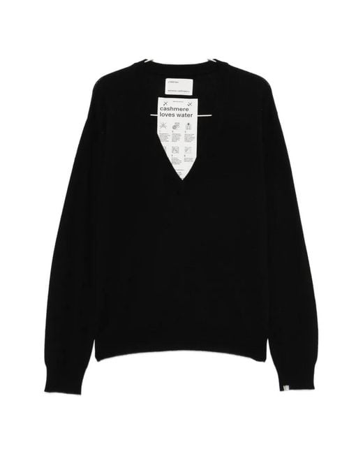 Extreme Cashmere Black Ben V-Neck Long-Sleeve Sweater