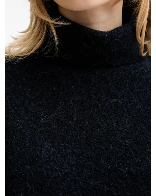 Gestuz Black High-Neck Knitted Vest