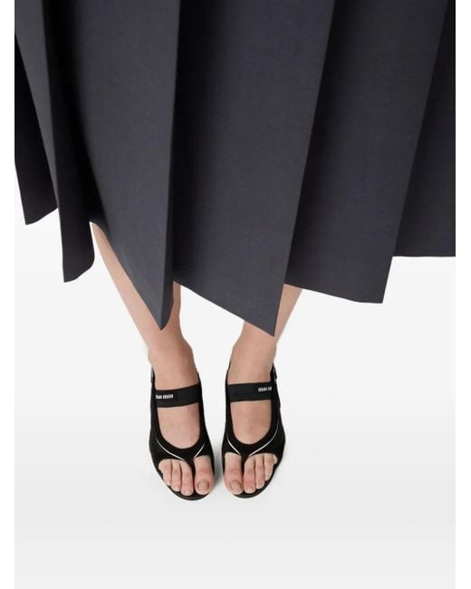 Miu Miu Black Sandalen mit Logo-Print