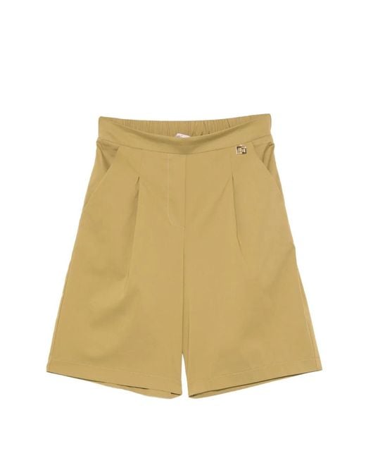 Carla G Natural Pleat-Detail Shorts