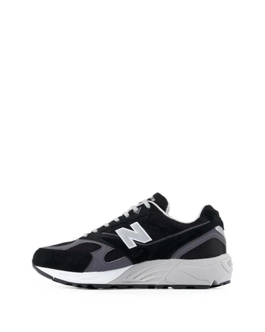 New Balance Black 880R Sneakers