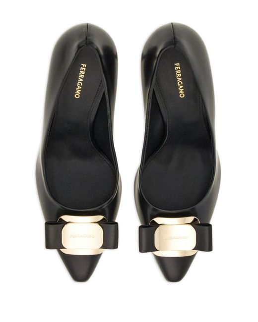 Zapatos New Vara con tacón de 85 mm Ferragamo de color Black