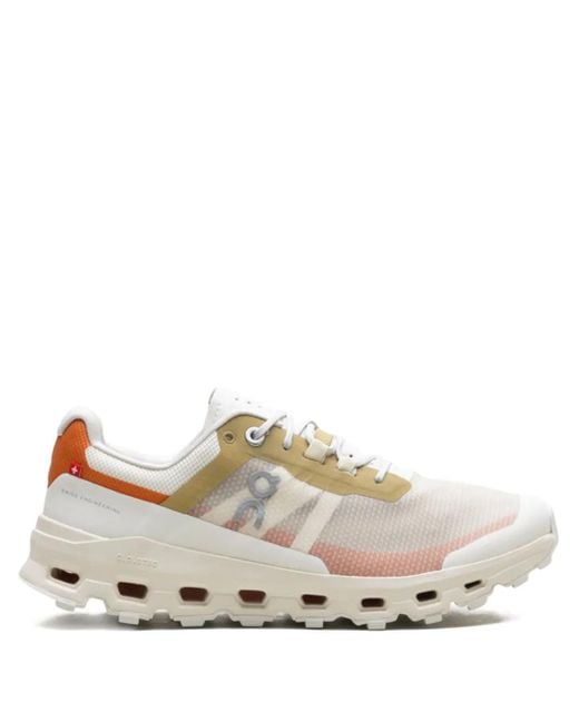 On Shoes Cloudvista "ivory/bronze" スニーカー White