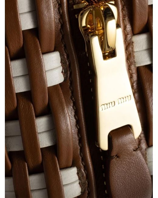 Miu Miu Brown Bea Tote Bag mit gewebter Optik
