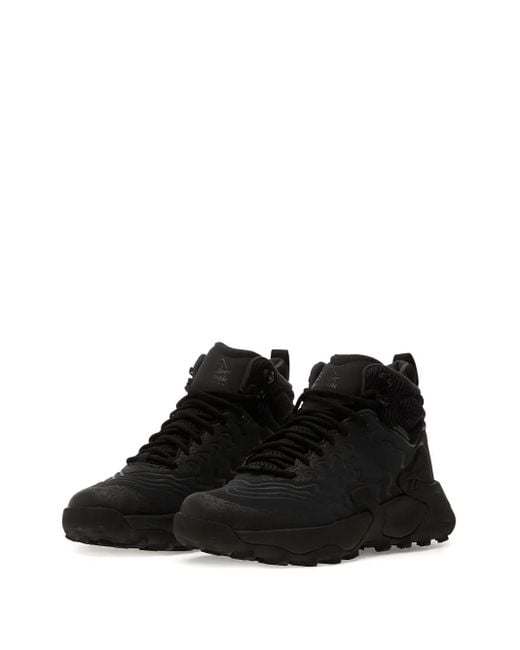 Reebok Black Kitari Dmx Sneakers for men