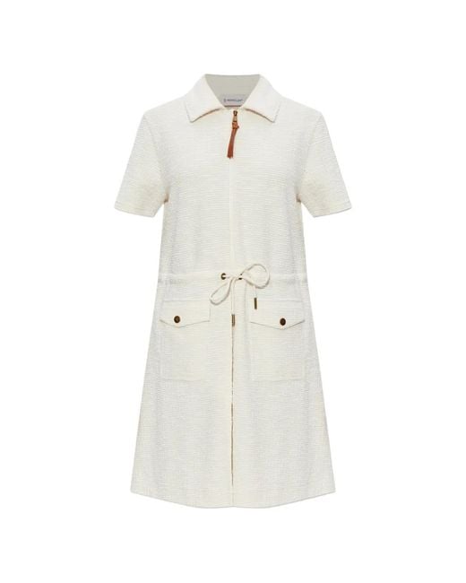 Moncler White Robe Courte En Bouclé À Lien De Resserrage À La Taille