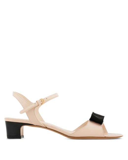 Ferragamo Vara サンダル Natural