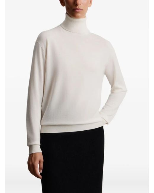 12 STOREEZ White Merino Turtleneck