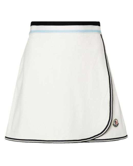 Minifalda cruzada con parche del logo Moncler de color White