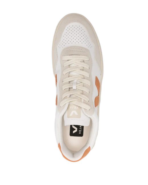 Baskets V90 Veja en coloris White