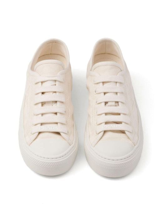 Zapatillas con logo triangular Prada de color White