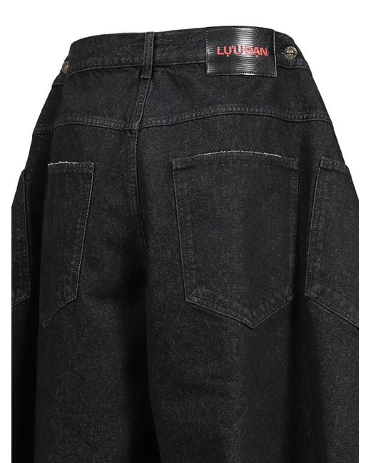 LỰU ĐẠN Black Cut-Off Wide-Fit Shorts for men