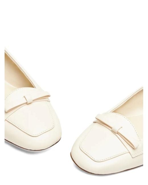 Stuart Weitzman Natural Bow-Detail Leather Loafers