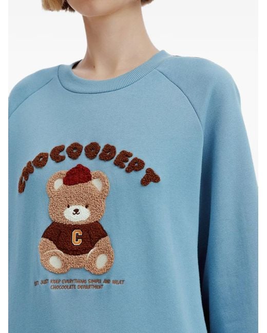 Chocoolate Blue Bear-Embroidered Raglan-Sleeved Sweatshirt