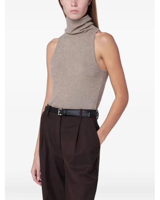 Almada Label White Top Mit Rollkragen