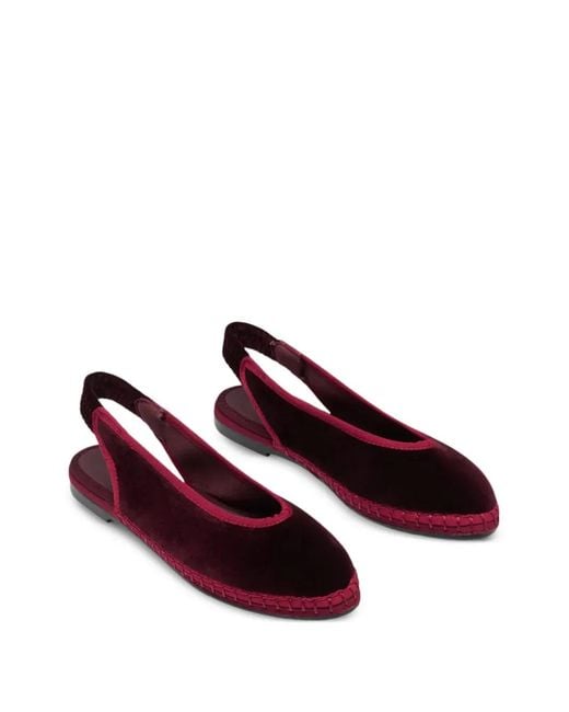 Flabelus Red Narnia Pumps