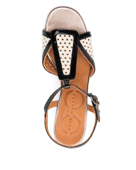 Sandalias Bechill con tacón de 80 mm Chie Mihara de color Metallic