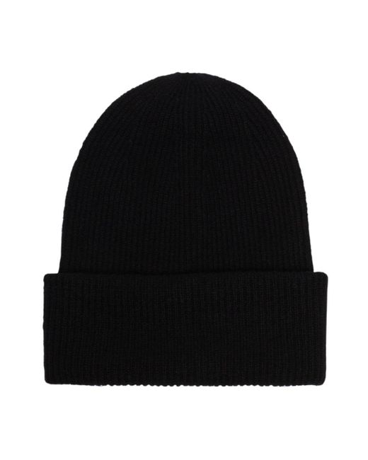 lisa yang beanie