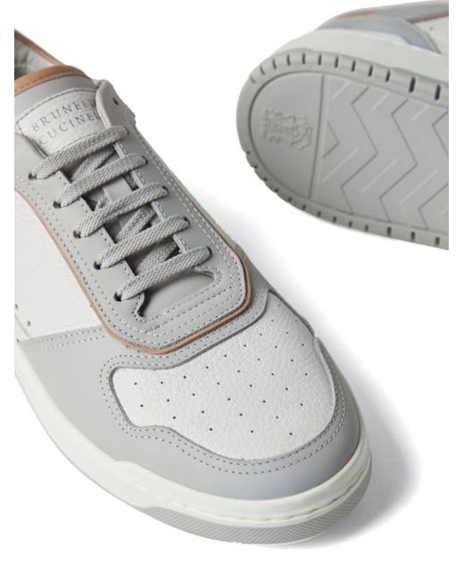 Brunello Cucinelli Leren Sneakers Met Logopatch in het Gray voor heren