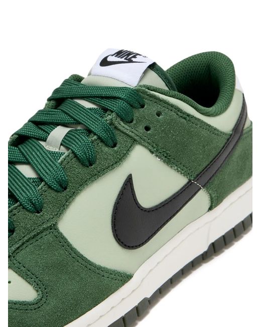 Nike Dunk Low Retro Se Sneakers in Green for Men | Lyst UK