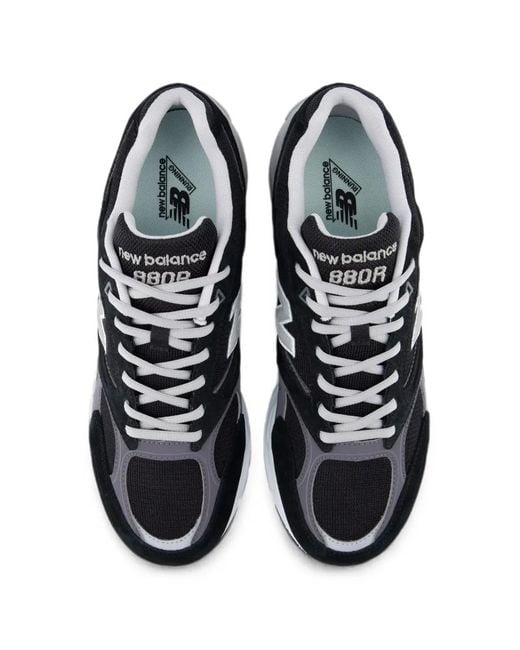 New Balance Black 880R Sneakers