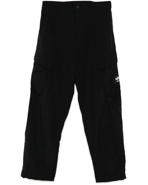 Izzue Black Logo-Patch Trousers for men