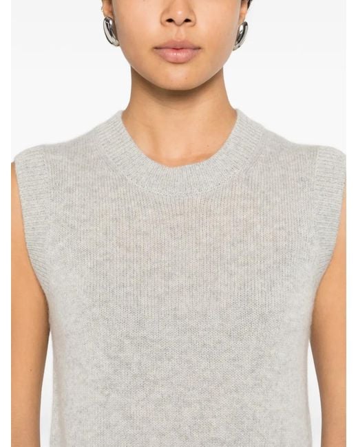 Allude White Sleeveless Knitted Top