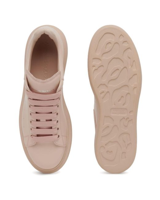 Sneakers oversize chunky in pelle di Alexander McQueen in Pink