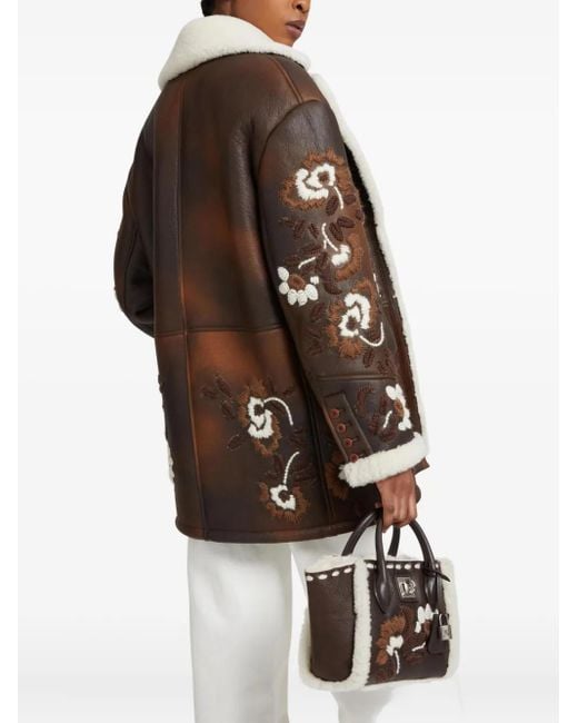 Floral-Embroidery Shearling Coat Ermanno Scervino en coloris Black
