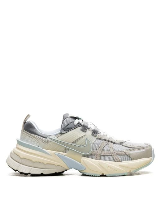 Nike V2k Run "metallic Platinum" スニーカー White