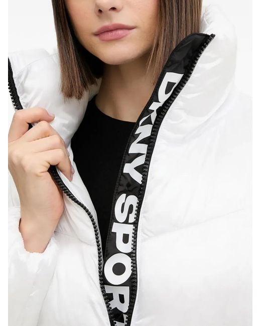 DKNY Gewatteerd Jack Met Trechterhals in het White