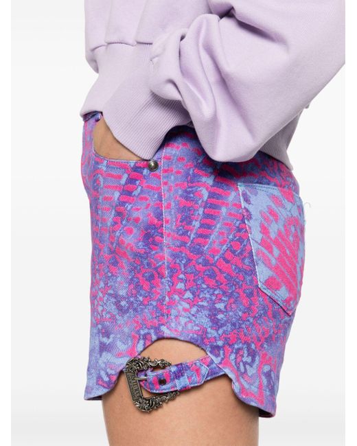 Versace Animalier Denim Shorts in het Purple